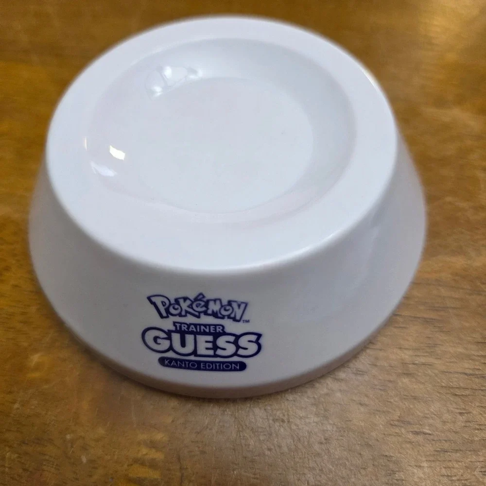 Pokemon Trainer Guess‎ Kanto Edition Electronic Game with Field Guide